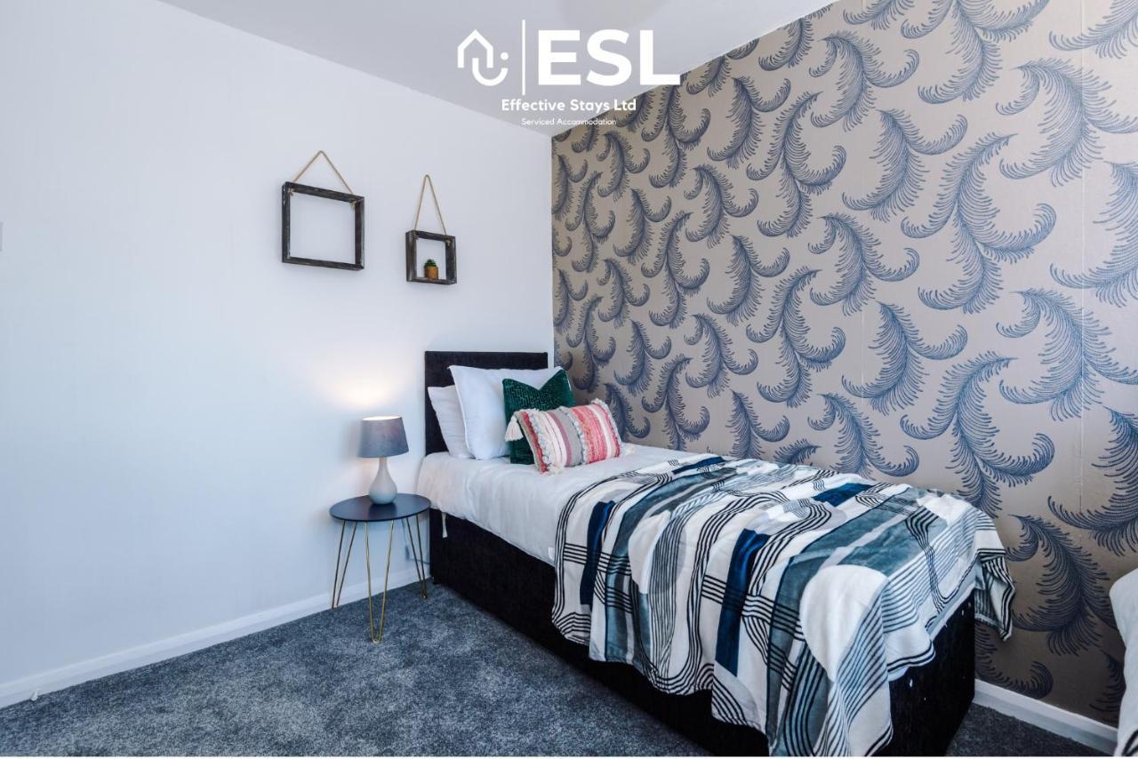 3 Bedroom House With Garden And Driveway Parking - Less Than 10 Mins From Chester City Centre Exteriér fotografie