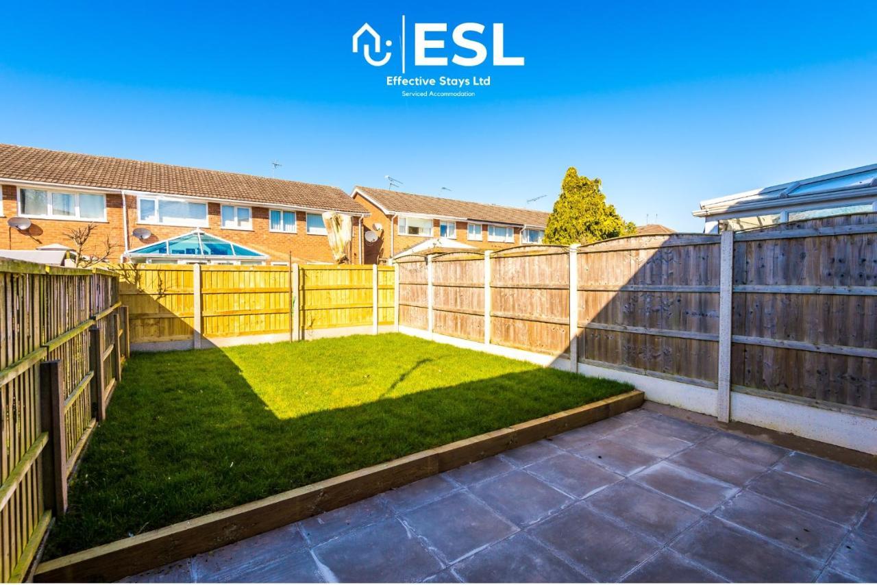 3 Bedroom House With Garden And Driveway Parking - Less Than 10 Mins From Chester City Centre Exteriér fotografie