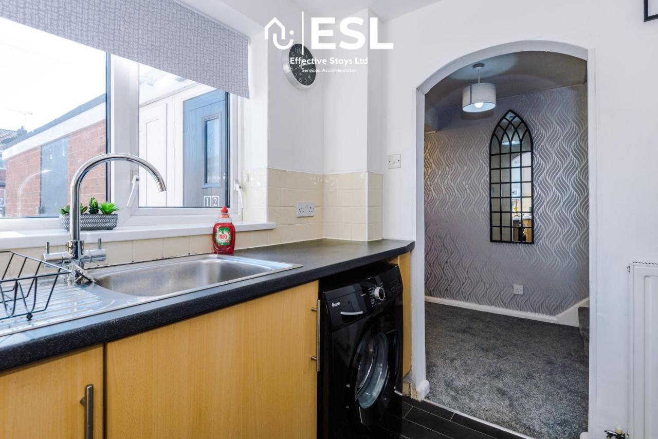 3 Bedroom House With Garden And Driveway Parking - Less Than 10 Mins From Chester City Centre Exteriér fotografie