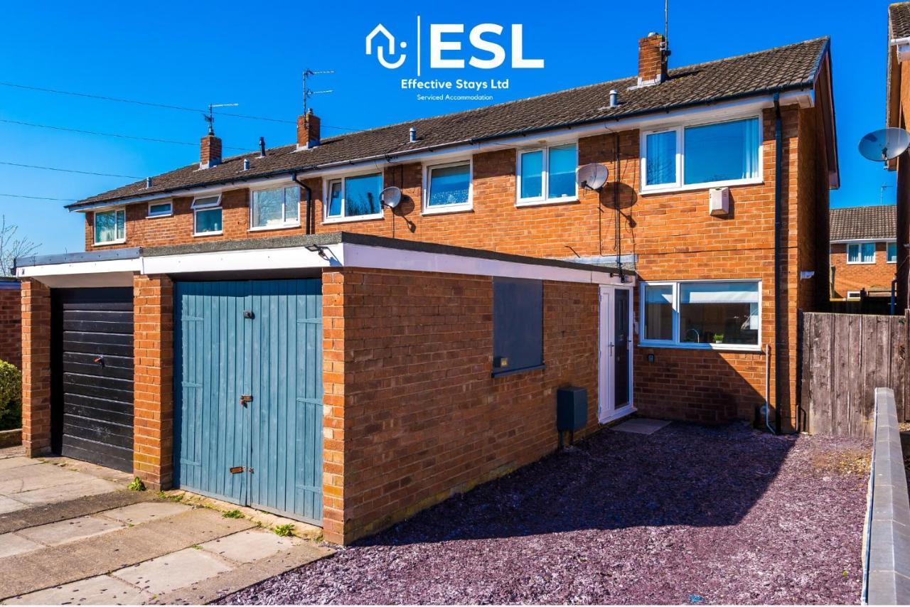 3 Bedroom House With Garden And Driveway Parking - Less Than 10 Mins From Chester City Centre Exteriér fotografie